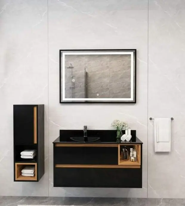 Onyx & Wood